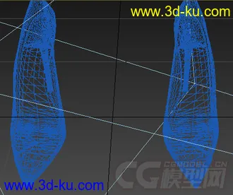 一双高跟鞋模型的图片