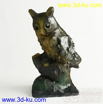 桌面装饰品 一只猫头鹰模型的图片