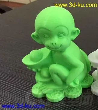 拿金元宝的小猴子3D打印模型的图片