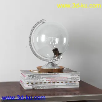 书籍,旧书,闹钟,瓶罐,杯子,望远镜,鸟标本,怀表,木制动物,动物头骨,相册,瓦缸,室内装饰品模型