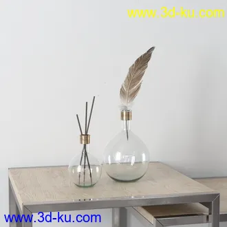 酒瓶,酒,铁盒,台灯,木盒,牙刷,蜡烛,杯子,圆珠笔,镜子,毛刷,画笔,颜料,餐具,物品模型合集的图片